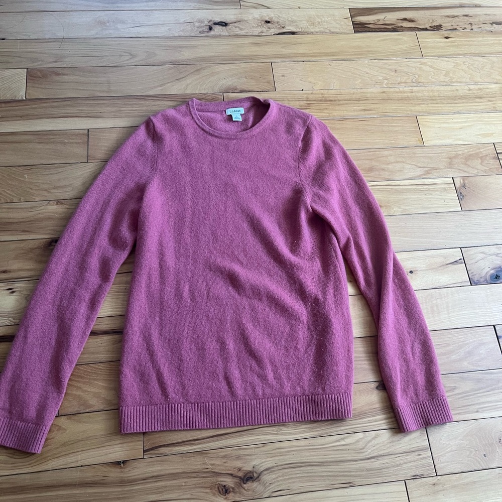 Pink LL Bean cashmere crewneck sweater